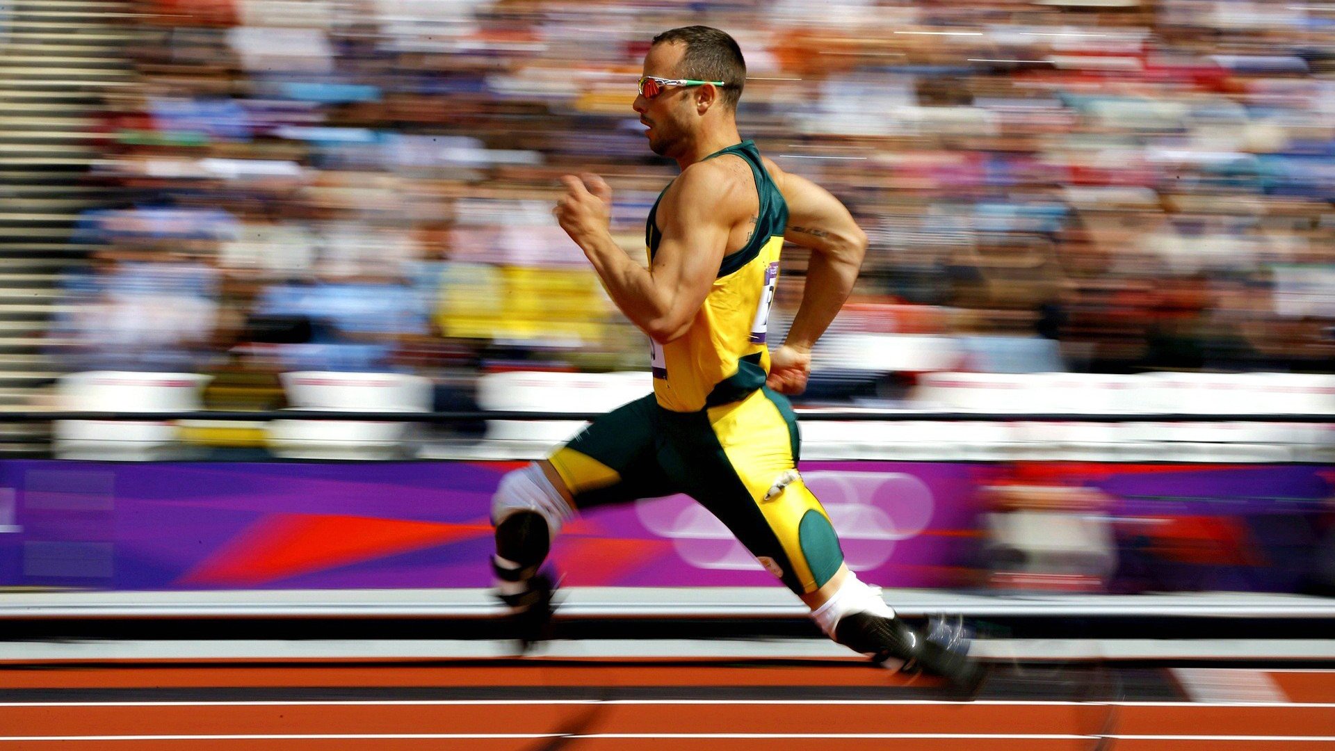 Kering-世界耐力赛再度上演雨战，团队协作决定胜负，耐力世界纪录